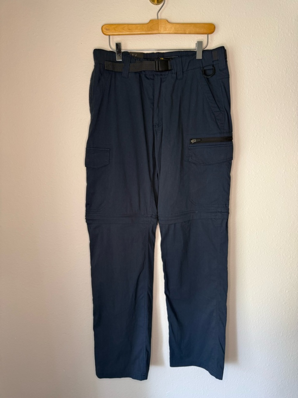 NWT BC Clothing Men’s Convertible Cargo Pants Navy Hiking Zip Off size 30 x 34
